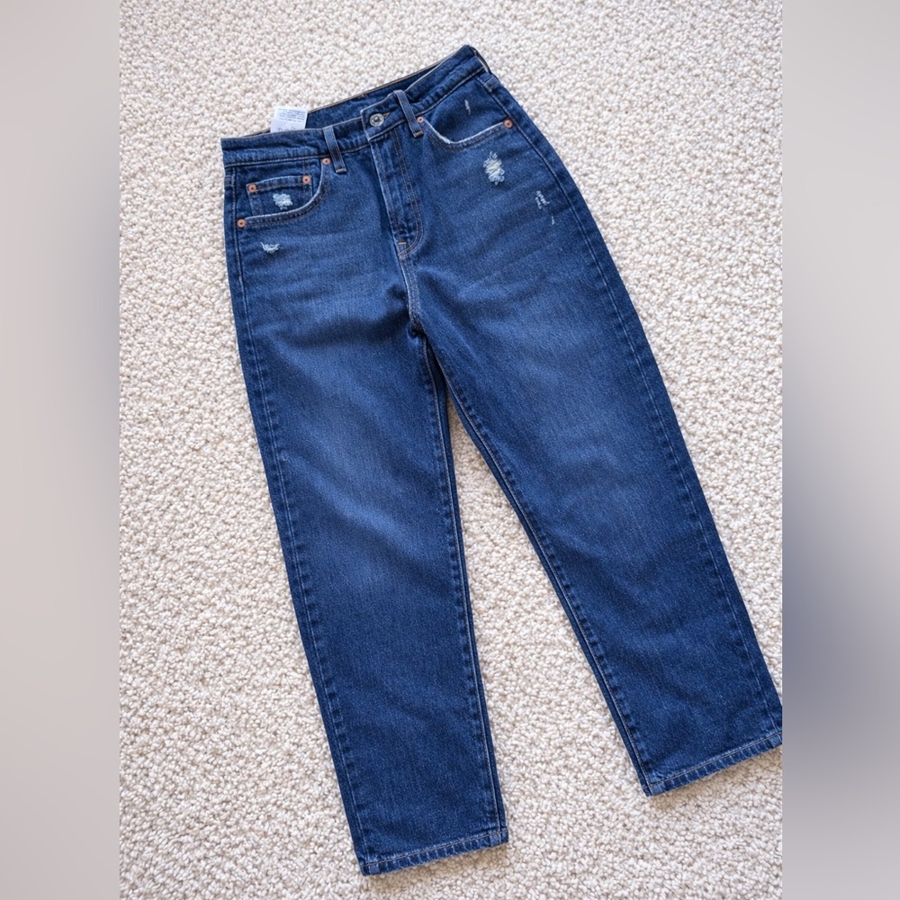 Levi’s 501 Original Fit Jeans W28 Women’s US 6 Dark Wash Distressed